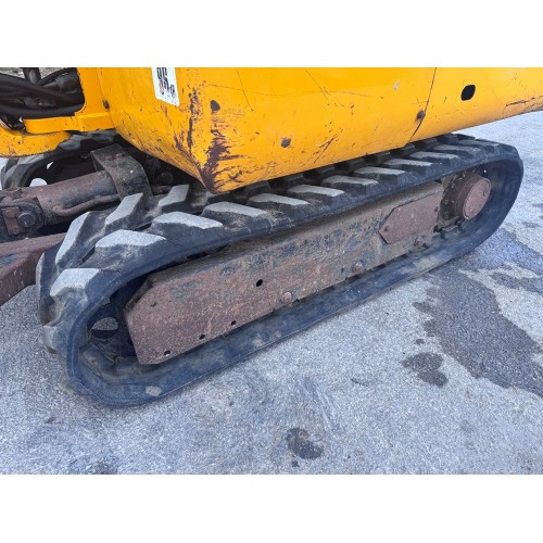 2005 JCB 8015