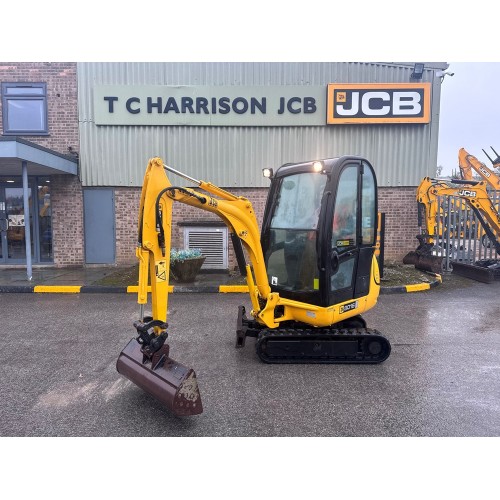 2005 JCB 8016