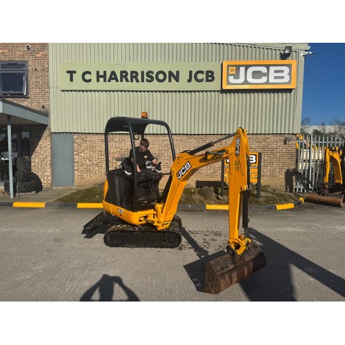 2015 JCB 8014