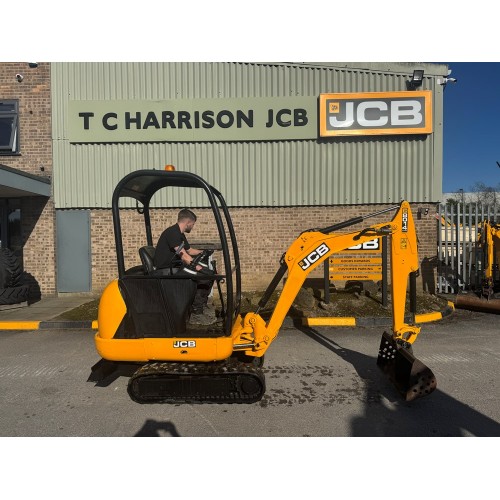 2015 JCB 8014
