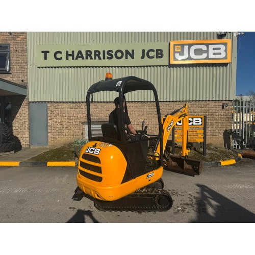 2015 JCB 8014