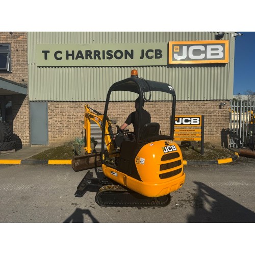 2015 JCB 8014
