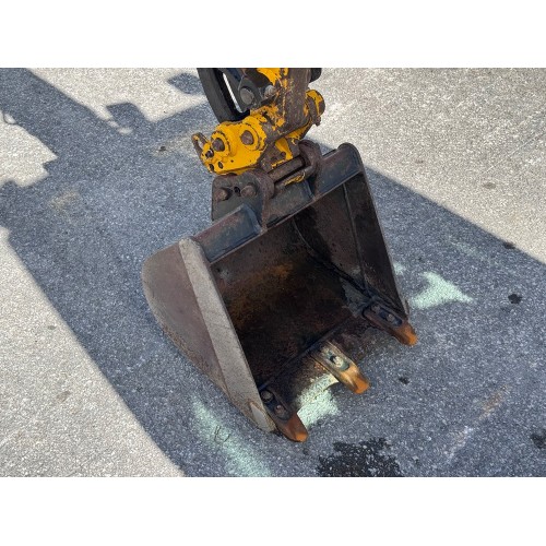 2021 JCB 8018 GRAVEMASTER