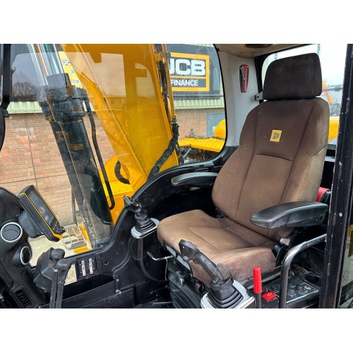 2013 JCB JS130LC WITH ENGCON