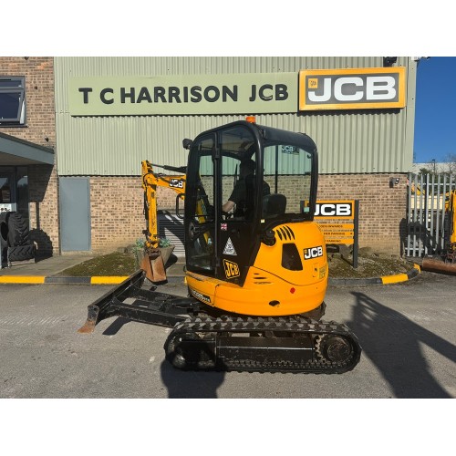 2016 JCB 8025