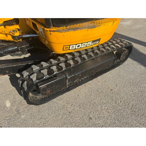 2016 JCB 8025