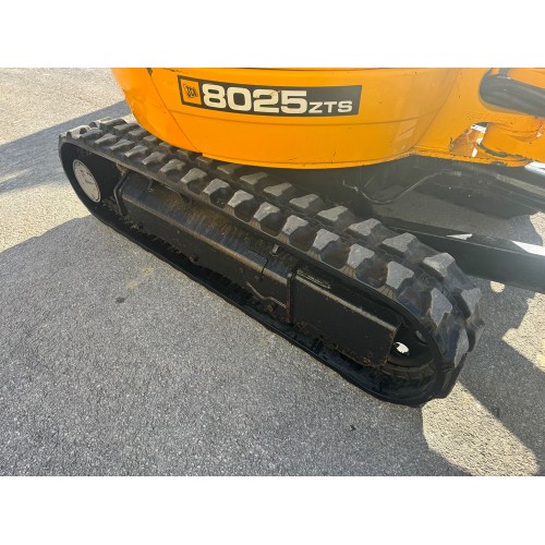 2016 JCB 8025