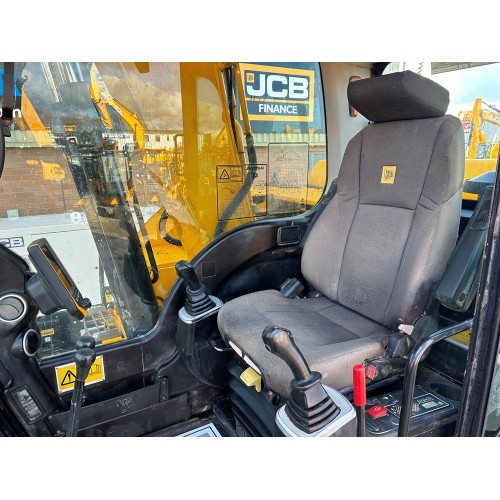 2015 JCB JS130LC