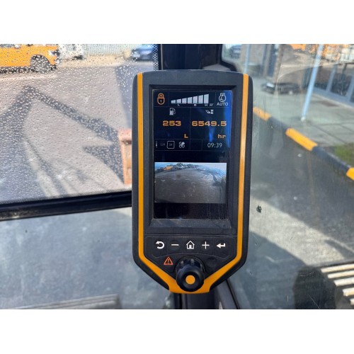 2016 JCB JS131LC