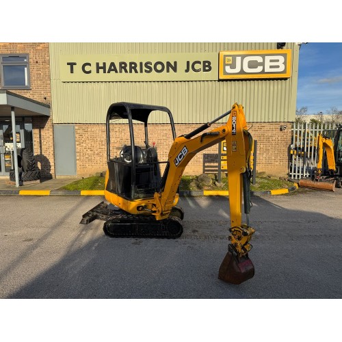 2016 JCB 8014