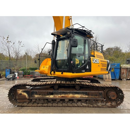 2017 JCB JS370LC