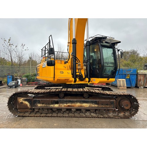 2017 JCB JS370LC