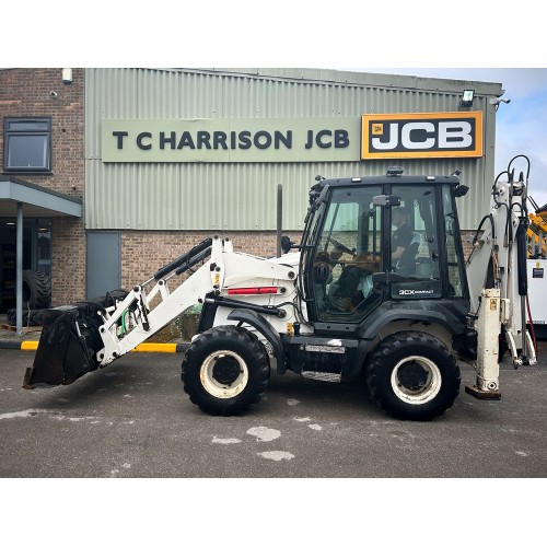 2018 JCB 3CX COMPACT WITH BREAKER