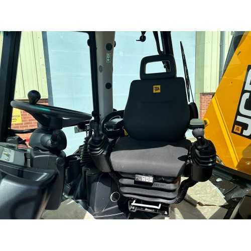 2017 JCB 4CX SUPER SITEMASTER AEC