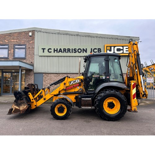 2017 JCB 3CX POTHOLE MASTER AEC