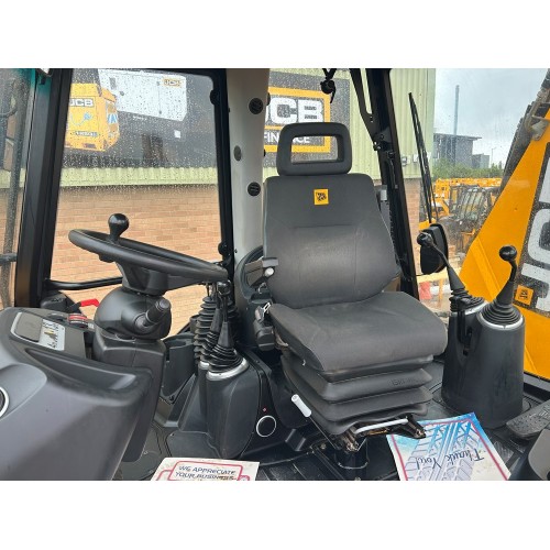 2018 JCB 4CX SITEMASTER