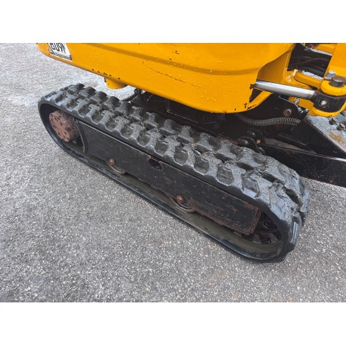 2022 JCB 8008