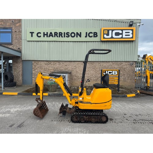2022 JCB 8008
