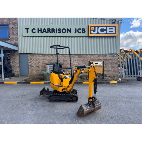 2022 JCB 8008