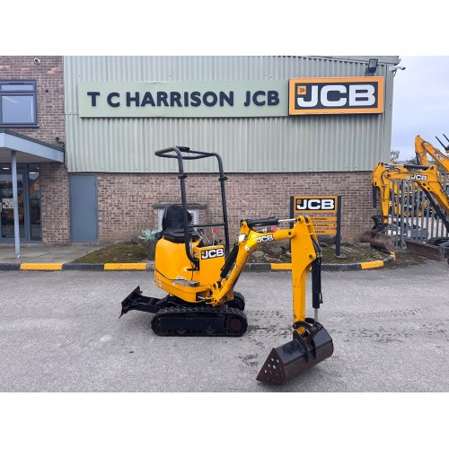 2022 JCB 8008