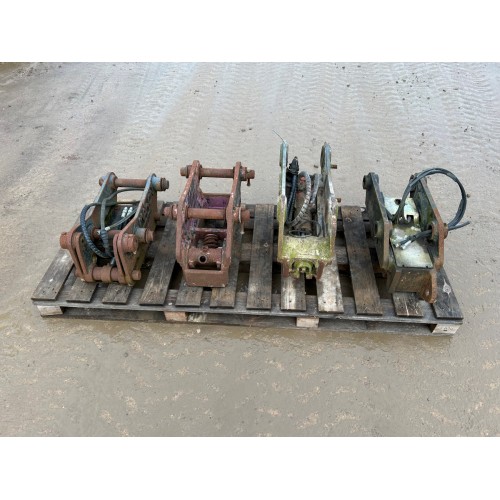 ASSORTMENT OF USED QUICK HITCHES