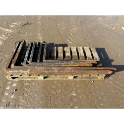 ASSORTMENT OF PALLET FORKS