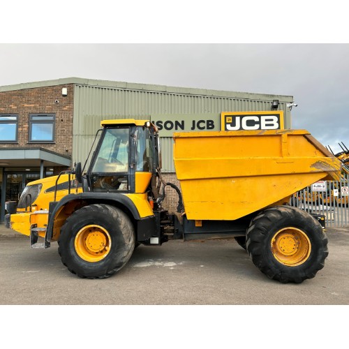 2004 JCB 714