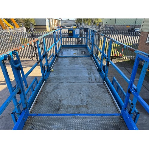 2007 GENIE GS-3384